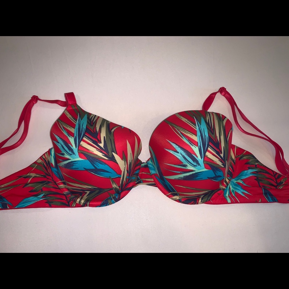 Victoria’s Secret bra